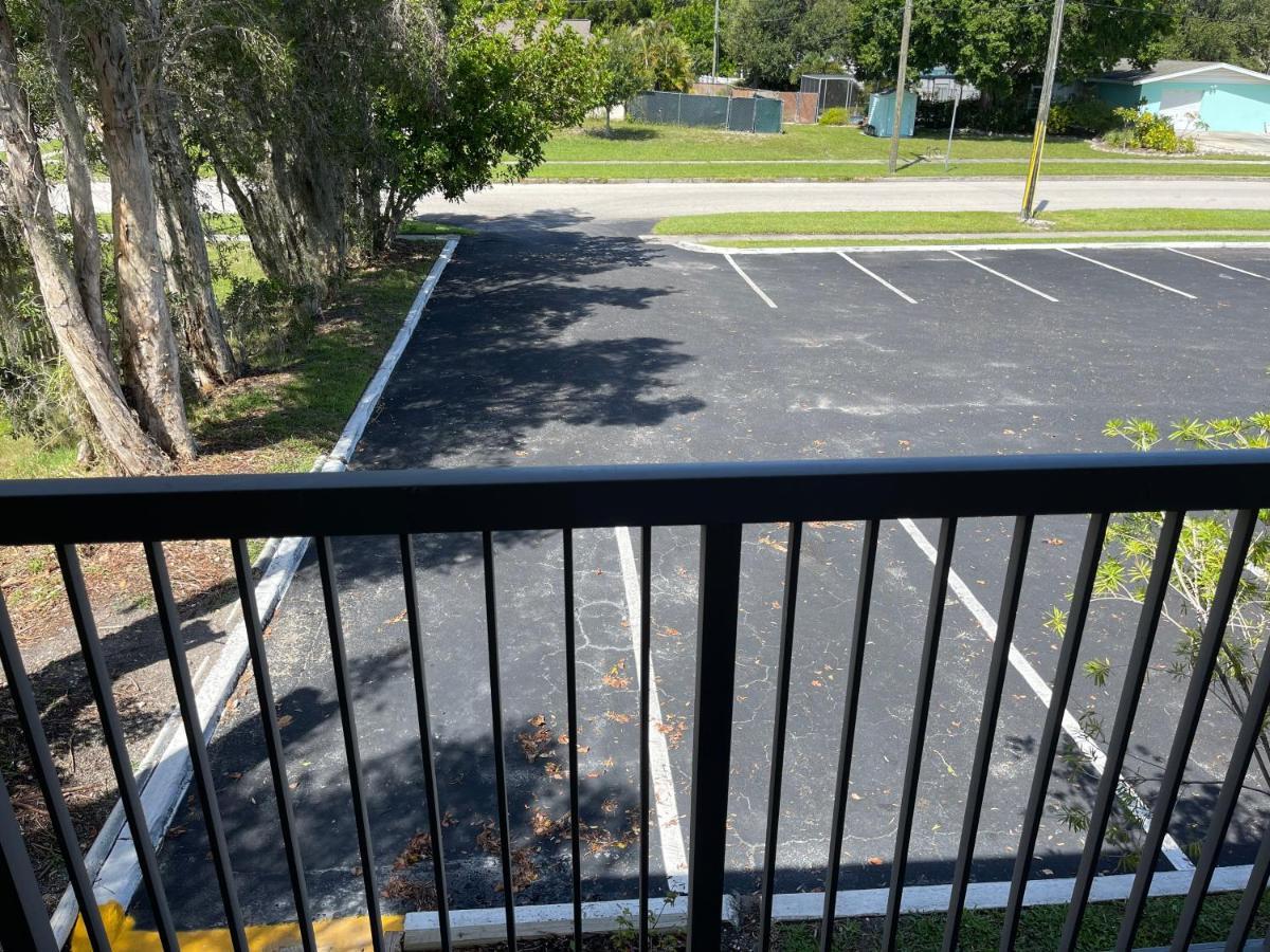 Remodeled, Huge Pool, Tiki Bar & Grill, Quiet Room Sarasota Luaran gambar