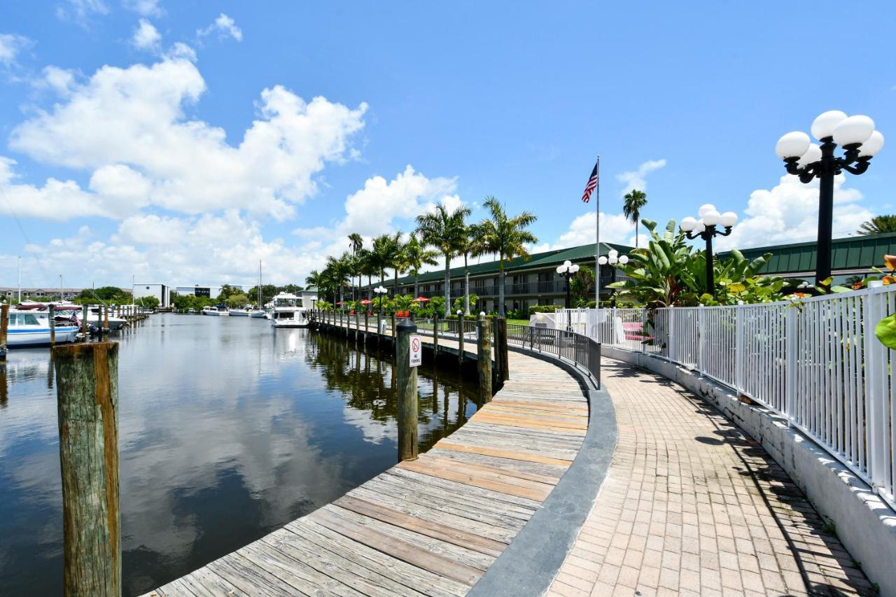 Remodeled, Huge Pool, Tiki Bar & Grill, Quiet Room Sarasota Luaran gambar